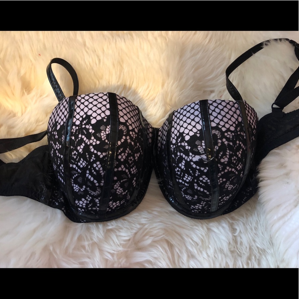 Victoria’s Secret “Very Sexy” Balconet